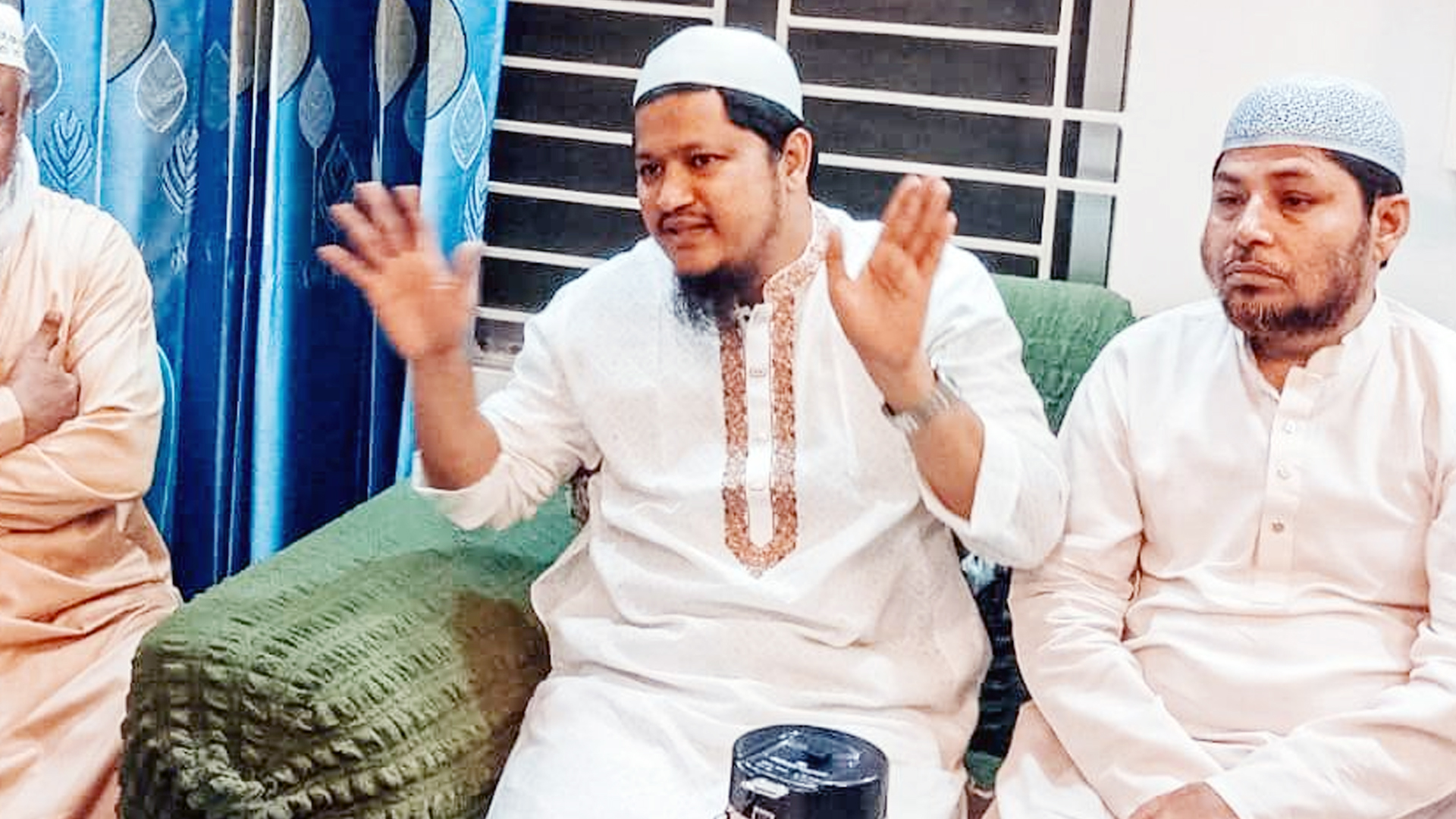 সাবেক শি'বির সভাপতি প্রার্থিতা থেকে সরে দাঁড়ালেন