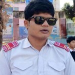 অন্ধত্ব জয় করে এসএসসি দিচ্ছে শরীফ