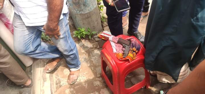 ভেড়ামারা অস্ত্রসহ যুবক আটক